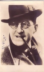 Stanley Holloway pipe