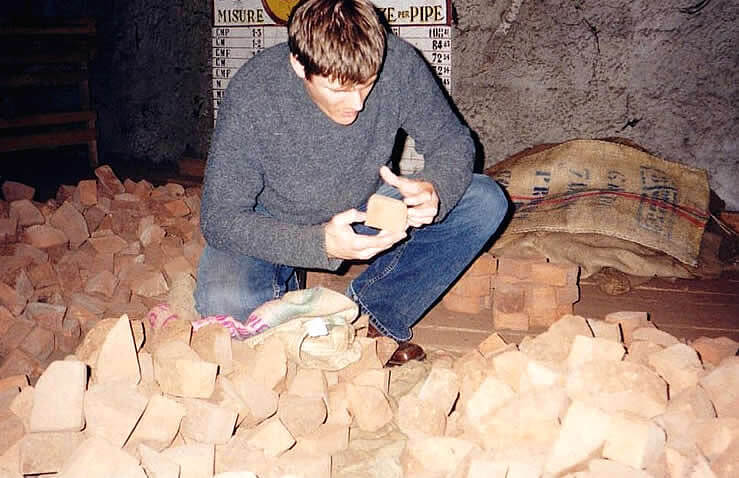 Michael Parks en train de sélectionner la bruyère