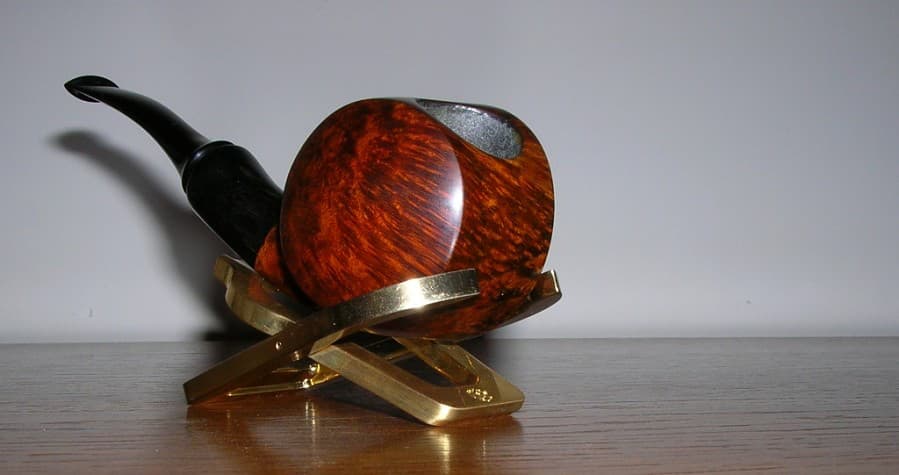 une pipe de Dirk Claessen