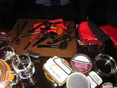 Dîner Fumeurs de Pipe
