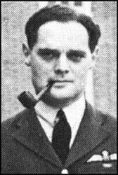 Douglas Bader pipe