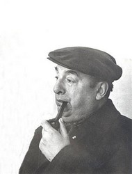 Pablo Neruda pipe