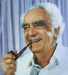 David Saul Marshall pipe