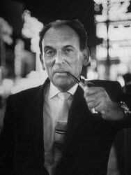 Moss Hart pipe