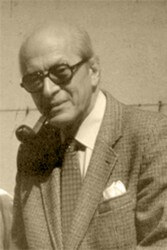 Alexandru Paleologu pipe
