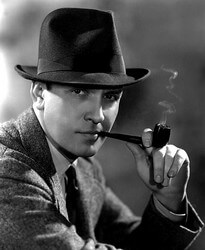 Fredric March pipe