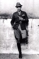 Curzio Malaparte pipe