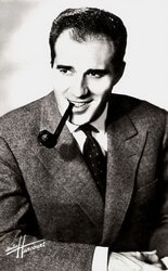 Michel Piccoli pipe