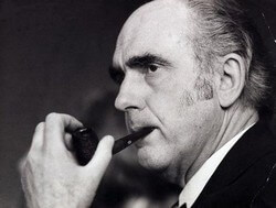 Andreas Papandreou pipe