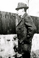 Igor Stravinsky pipe