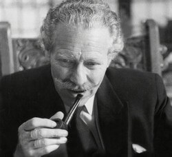 Sir Mortimer Wheeler pipe