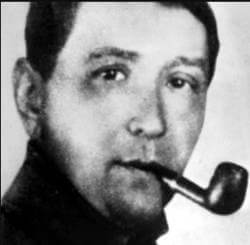 Jaroslav Hašek pipe