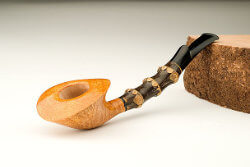 une pipe de Sergei Ailarov