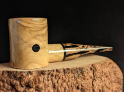 une pipe de JD Allred - KJ Pipes