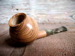 une pipe par Arcangelo Ambrosi