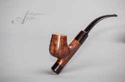 une pipe de Levon Asikyan