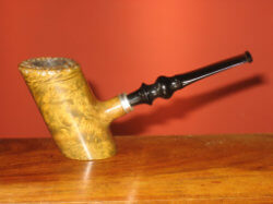 une pipe par Wolfram Benz