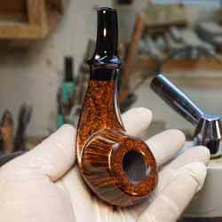 une pipe par Jiřík Maczko - Biftek Pipes