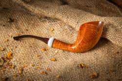 une pipe par Michele Pascolini - Bisonte Pipes