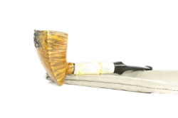 une pipe par Alexander Bondarev