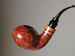 une pipe par Léo Borgart