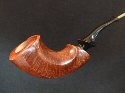 une pipe par Christopher Brunton