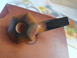 une pipe de Marek Cikl, Eclesias Pipes