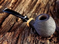 une pipe de Davorin Denovic