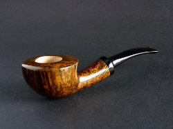 une pipe de Stephen Downie