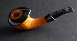 une pipe de Stephen Downie