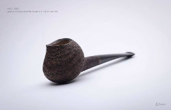une pipe par Alexander Drobot