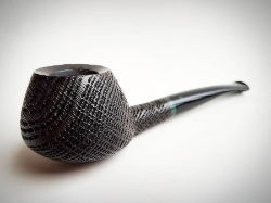 une pipe de Dustin Franc - D.R. Franc Pipes