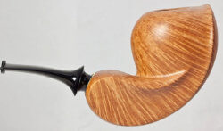 une pipe par Love & Sara Geiger
