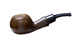 une pipe par Sébastien Beaud - Genod, Paul Viou