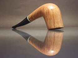 une pipe par Charl Goussard