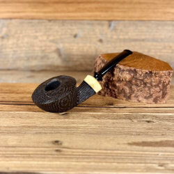 une pipe par Eike Hallmann - Halunke Pipes