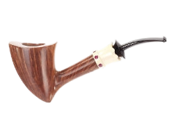 une pipe par Karl Harkam