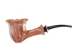 une pipe par Karl Harkam