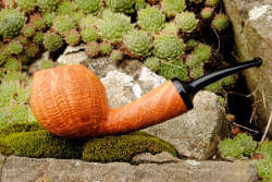 une pipe de Pavel Holub, Eclesias Pipes