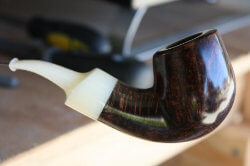 une pipe par Klose & Coles - J&J