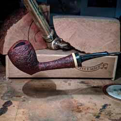 une pipe par Kadesh Swanson - KJ Pipes