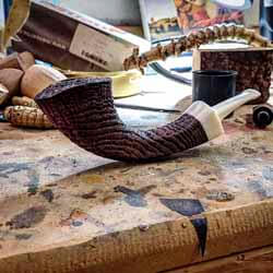 une pipe par Kadesh Swanson - KJ Pipes