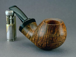 une pipe par Andreï Kadnikov