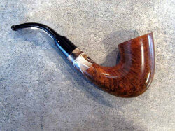 une pipe par Donald Kesling
