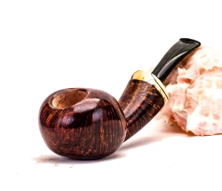 une pipe par Andrey Kharitonov