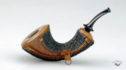une pipe par Alexey Kharlamov