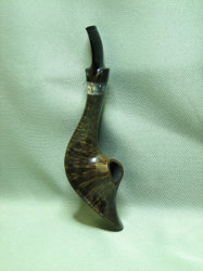 une pipe par Maigurs Knets