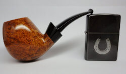 une pipe par Dan Knop, Lucky Pipes