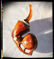 une pipe par Peter Kotlyar