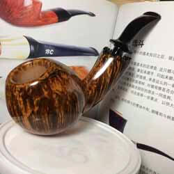 une pipe de Yang Kun - YMGK Pipes